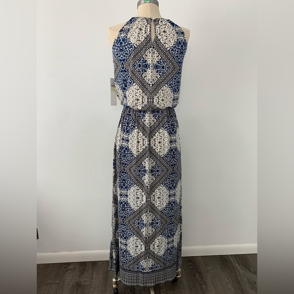 Pattern dress - Picture 2 of 6